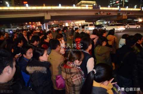你真的不能再穷下去了：4个下班后赚钱的好方法，在家就能做副业
