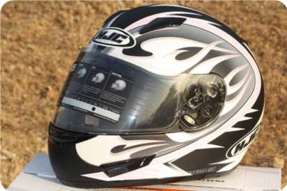 性价比最高的4个摩托车头盔，质量可靠售价便宜