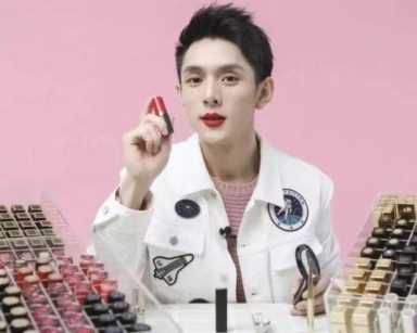 他一夜狂赚6个亿，与胡歌做邻居，李佳琦凭什么火？