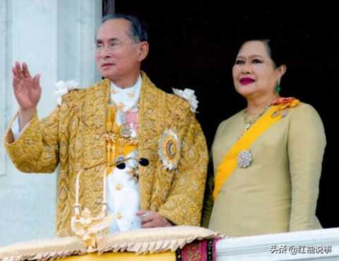 50岁西拉米终得善终，老泰王夫妇出手庇护，给了提帮功母子生路