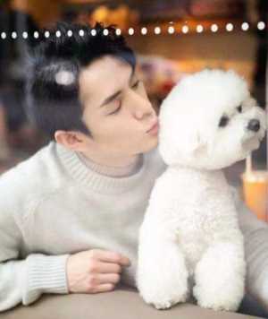 他一夜狂赚6个亿，与胡歌做邻居，李佳琦凭什么火？