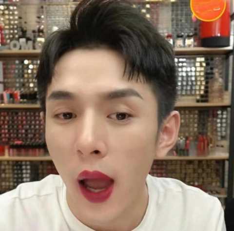 他一夜狂赚6个亿，与胡歌做邻居，李佳琦凭什么火？