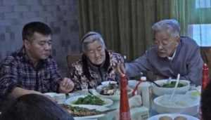 “罪人”褚时健，是如何从低谷走向巅峰，被众人捧为榜样的？