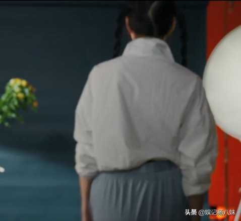 明星广告失败案例：关晓彤魔鬼角度胖两圈，杨幂脸方让人挪不开眼