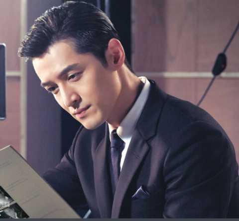 他一夜狂赚6个亿，与胡歌做邻居，李佳琦凭什么火？