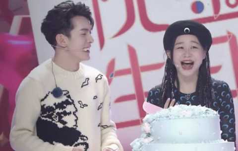 他一夜狂赚6个亿，与胡歌做邻居，李佳琦凭什么火？