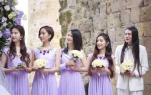 范玮琪结婚时的伴娘(范玮琪伴娘团)插图5 从伴娘服看新娘用心,阿娇设计美过新娘,AB的丑到让倪妮想绝交!