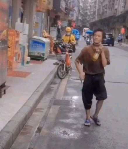 华强北山寨大王陈金陵：破产后妻子卷钱跟司机跑路，如今沦为乞丐