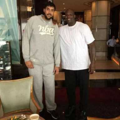 大圆球成街球传奇(篮球界吨位最重4大胖子)