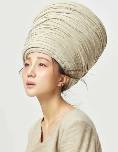 从性感尤物到农妇，从顶峰跌入低谷，阿朵消失的5年去了哪里？