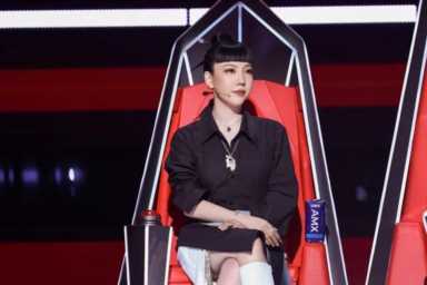吴莫愁的爸爸(吴莫愁的父是干什么的)