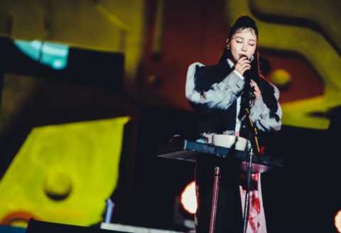 从性感尤物到农妇，从顶峰跌入低谷，阿朵消失的5年去了哪里？