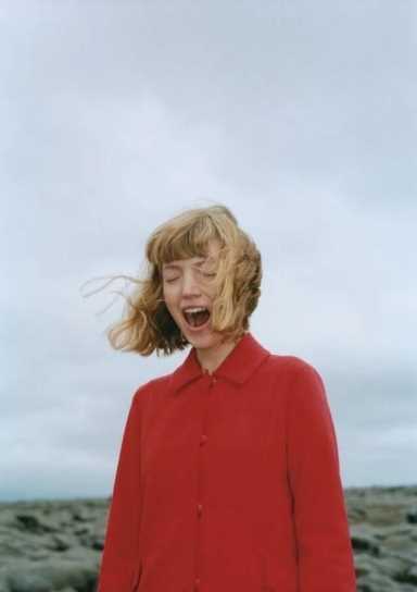 塌鼻子适合什么发型(塌鼻子适合什么发型女)