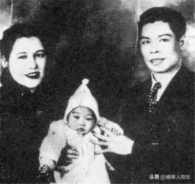 李小龙和丁佩一天8次(李小龙和丁佩什么关系)