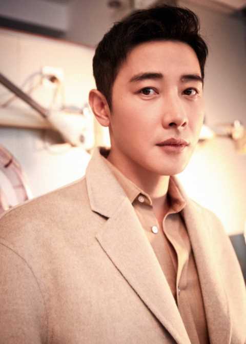 罗晋唐嫣感情好，可是粉丝却水火不容，男方微博评论区太尴尬