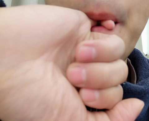 怎么用ok手势吹口哨教程(嘴吹口哨的秘诀)插图5 指哨,口哨(流氓哨,口技)教学系列四:最能吹歌曲的手势