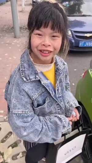 网红琼姐炒作好几年了，怎么一直无人监管？
