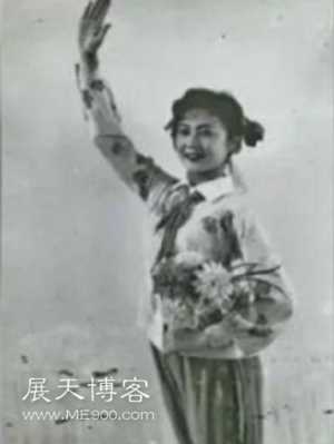 梁安琪：26岁用一支舞拿下赌王，10年连生5子，手段不输邓文迪