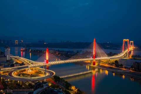 如何判断狮子座是真心爱上你了？