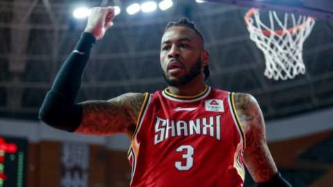 值么？CBA辽宁男篮大外援年薪曝光，比威姆斯高，总冠军只差一环