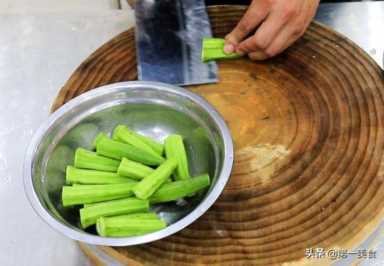 秋葵怎么做好吃又简单,凉拌秋葵怎么做好吃