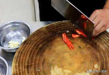 秋葵怎么做好吃又简单,凉拌秋葵怎么做好吃