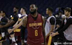 詹姆斯替补出场,詹姆斯生涯有一次是替补上场