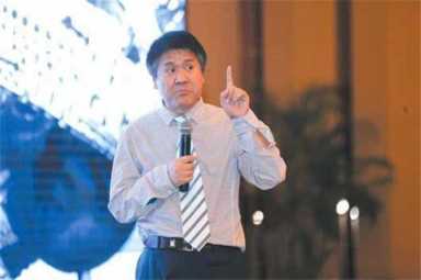 北大博士王福重简介