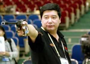 王义夫射击冠军，王义夫获得几块奥运金牌