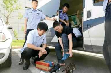 出狱当天需要什么讲究（服刑要出狱讲究什么）