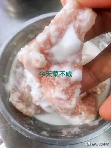 锅包肉用的什么淀粉（锅包肉用啥淀粉好）