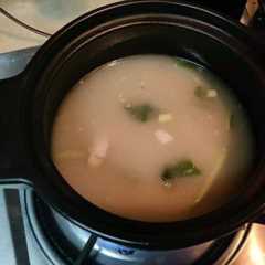 滑肉片汤的做法（滑肉片汤的做法窍门）