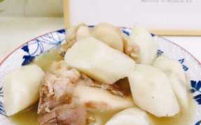 猪筒骨配什么炖汤好（猪筒骨配什么炖汤好孩子）