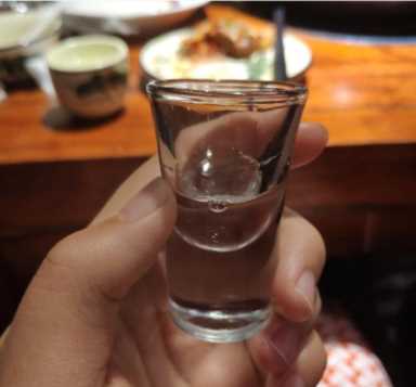 蜡封红酒的打开方法（蜡封酒坛怎么打开）