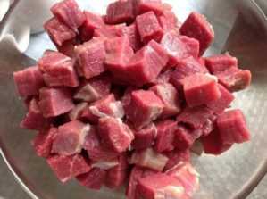 菠萝炒饭禁忌（菠萝炒饭用什么菠萝比较好）