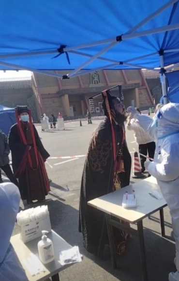 嬴政做核酸画面走红（嬴政做核酸画面走红lztvmtb）