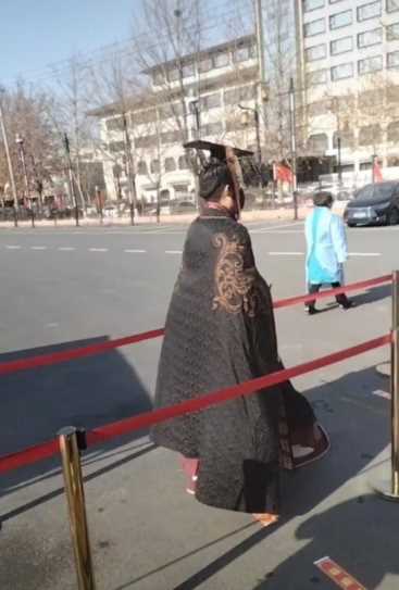 嬴政做核酸画面走红（嬴政做核酸画面走红lztvmtb）