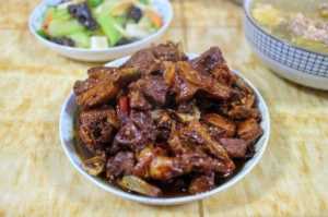 去饭店必点的20个菜（家庭会餐10个经典菜）