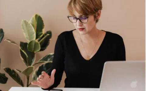 淘宝直播白名单是什么意思？淘宝直播怎么引流?