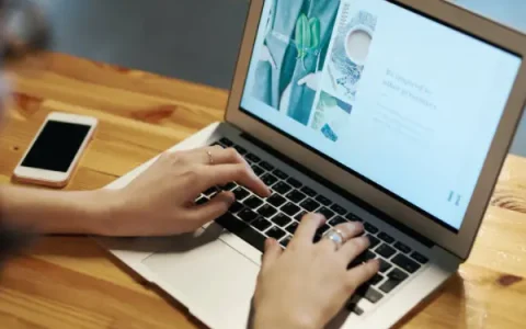 手淘问大家被恶意评价怎么投诉(淘宝恶意评价投诉电话)