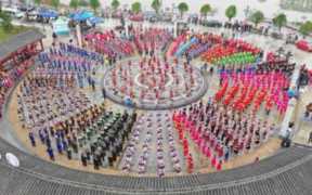 农夫山泉欢迎你，农夫山泉欢迎你欢庆体验味道