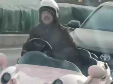 开“卡丁车”上街兜风，罚！