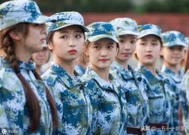 写军训的作文题目怎么写好一点插图1 《苦不堪言的军训》学生军训作文赏