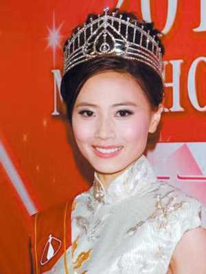 她独自闯荡香港，有干妈相助成为TVB小花旦