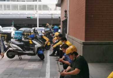 上海美团众包又现抢单外挂，骑士收入千差万别