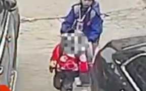 感谢那个女孩(感谢那个女孩教会我成长搞笑)