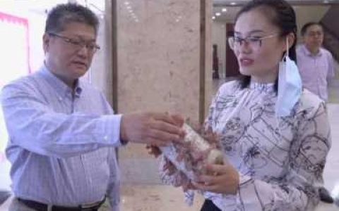 粉木耳什么意思(听音乐木耳什么意思)