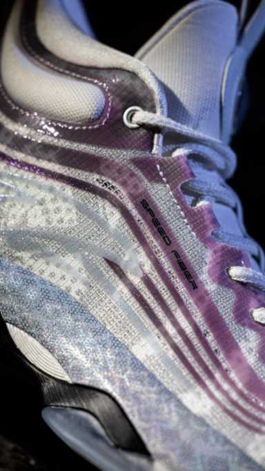 安踏「总冠军套装」突袭上架！三种荧光效果，给我看傻了