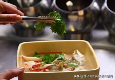 年入15亿，吉祥馄饨是如何把小混沌做出大生意的？