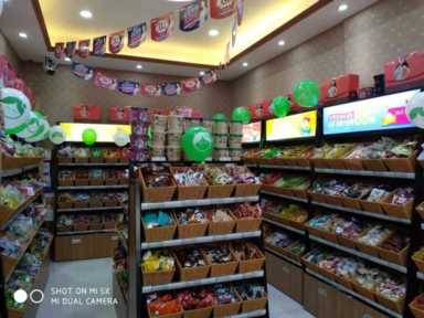 乡镇加盟什么店比较好,适合乡镇开的零食加盟店插图3 休闲零食加盟店:在乡镇休闲食品店如何经营?有哪些经营技巧?